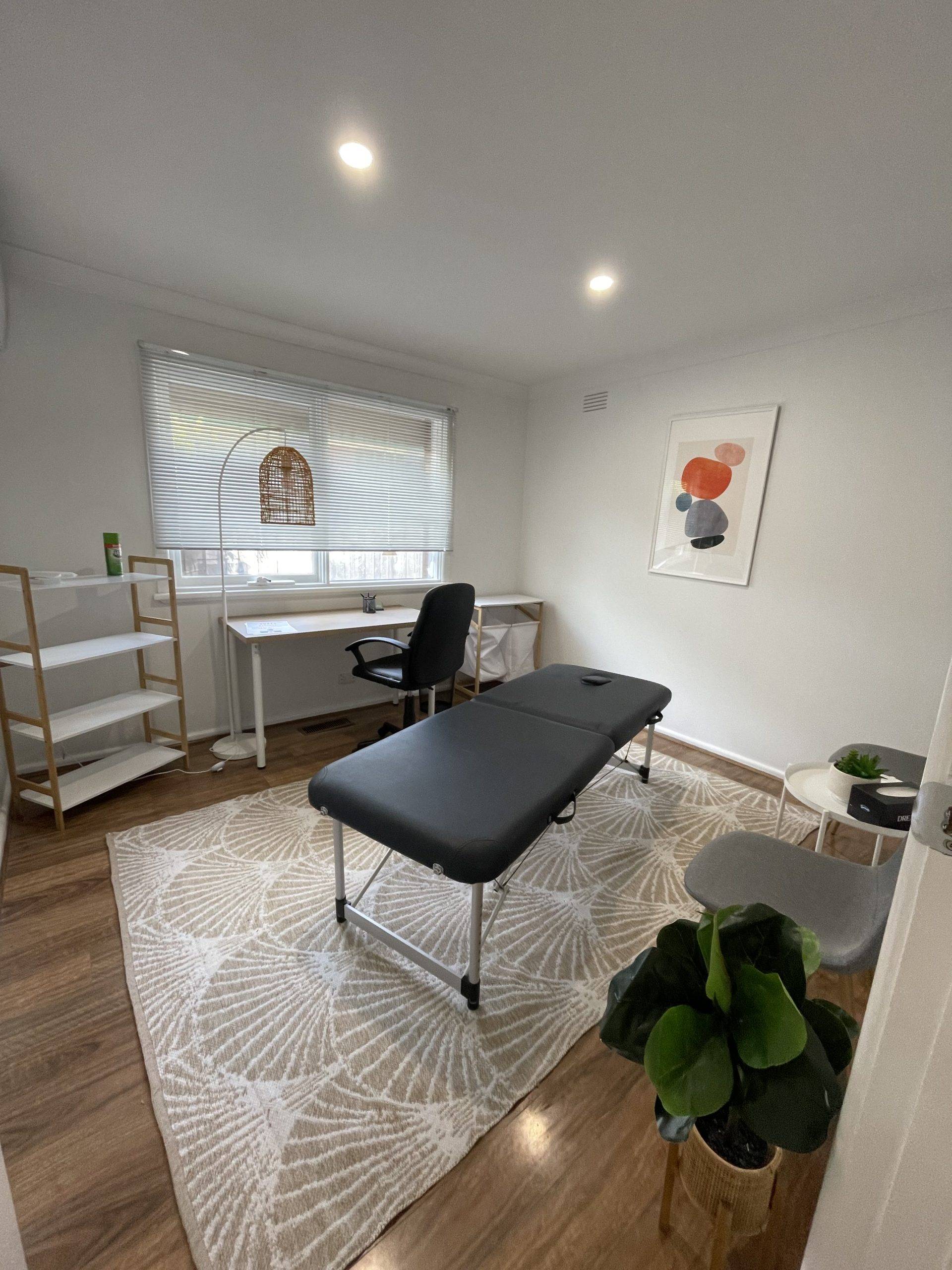 Consulting room for rent, Melton High St