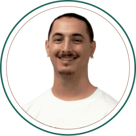chiropracter-Dr Zachary Gouvas